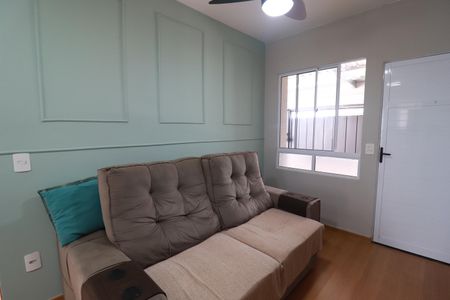 Sala de casa de condomínio para alugar com 2 quartos, 44m² em Jardim Progresso, Ribeirão Preto