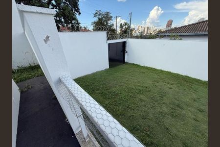 Casa para alugar com 240m², 4 quartos e 8 vagas