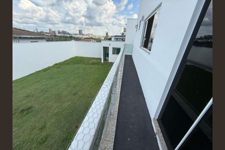 Casa para alugar com 240m², 4 quartos e 8 vagas