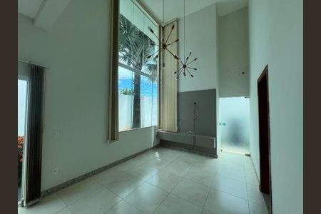 Casa para alugar com 4 quartos, 240m² em Cidade Jardim, Uberlândia