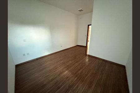 Casa para alugar com 240m², 4 quartos e 8 vagas