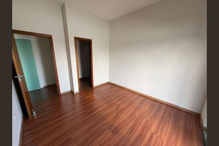 Casa para alugar com 240m², 4 quartos e 8 vagas