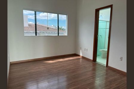 Casa para alugar com 4 quartos, 240m² em Cidade Jardim, Uberlândia