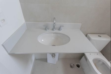 Apartamento à venda com 57m², 2 quartos e 1 vaga Apartamento à venda com 57m², 2 quartos e 1 vagaBanheiro da Suíte
