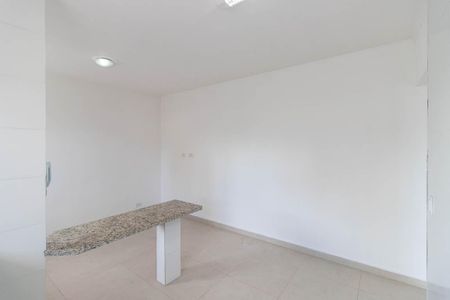 Cozinha de apartamento para alugar com 1 quarto, 42m² em Vila Maria Alta, São Paulo