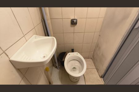 Banheiro  de kitnet/studio para alugar com 1 quarto, 15m² em Ipiranga, São Paulo