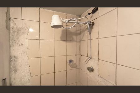 Banheiro  de kitnet/studio para alugar com 1 quarto, 15m² em Ipiranga, São Paulo