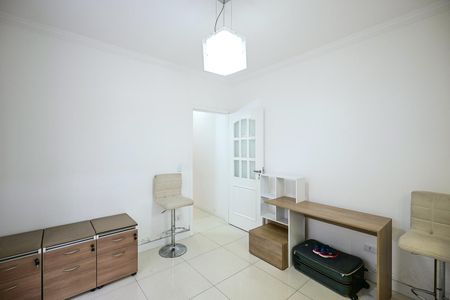 Casa à venda com 170m², 3 quartos e 2 vagasCopa