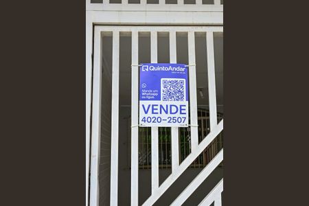 Casa à venda com 170m², 3 quartos e 2 vagasFachada