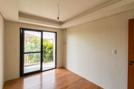 Casa à venda com 160m², 3 quartos e 4 vagas Casa à venda com 160m², 3 quartos e 4 vagasSuíte