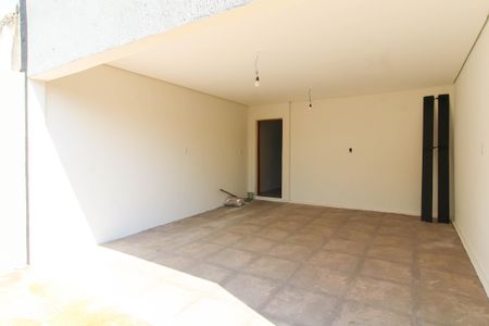 Casa à venda com 160m², 3 quartos e 4 vagas Casa à venda com 160m², 3 quartos e 4 vagasGaragem