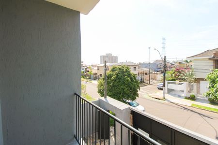 Casa à venda com 160m², 3 quartos e 4 vagas Casa à venda com 160m², 3 quartos e 4 vagasVaranda da Suíte