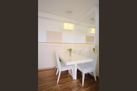 Sala de apartamento à venda com 2 quartos, 56m² em Guaiauna, São Paulo