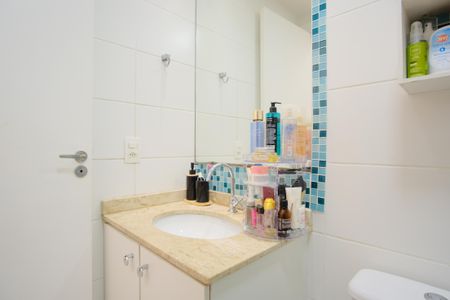 Apartamento à venda com 56m², 2 quartos e 1 vagaBanheiro Social