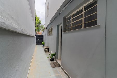 Casa para alugar com 200m², 6 quartos e 2 vagasCorredor Lateral