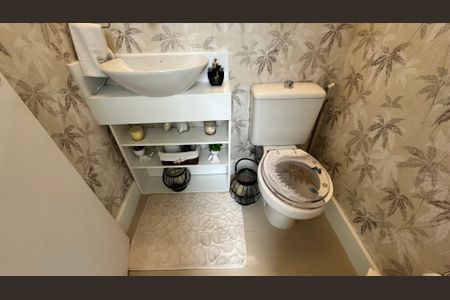 Apartamento à venda com 191m², 3 quartos e 3 vagas Apartamento à venda com 191m², 3 quartos e 3 vagasLavabo