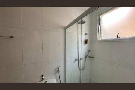 Apartamento à venda com 191m², 3 quartos e 3 vagas Apartamento à venda com 191m², 3 quartos e 3 vagasBanheiro do Quarto 2