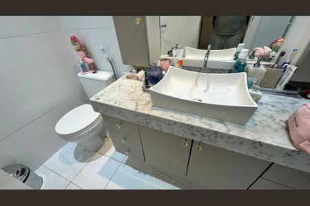 Apartamento à venda com 191m², 3 quartos e 3 vagas Apartamento à venda com 191m², 3 quartos e 3 vagasBanheiro do Quarto 3