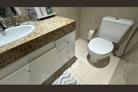 Apartamento à venda com 191m², 3 quartos e 3 vagas Apartamento à venda com 191m², 3 quartos e 3 vagasBanheiro