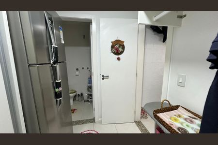 Apartamento à venda com 191m², 3 quartos e 3 vagas Apartamento à venda com 191m², 3 quartos e 3 vagasÁrea de Serviço