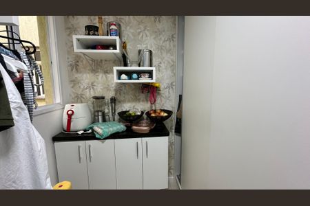 Apartamento à venda com 191m², 3 quartos e 3 vagas Apartamento à venda com 191m², 3 quartos e 3 vagasÁrea de Serviço
