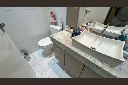 Apartamento à venda com 191m², 3 quartos e 3 vagas Apartamento à venda com 191m², 3 quartos e 3 vagasBanheiro do Quarto 3
