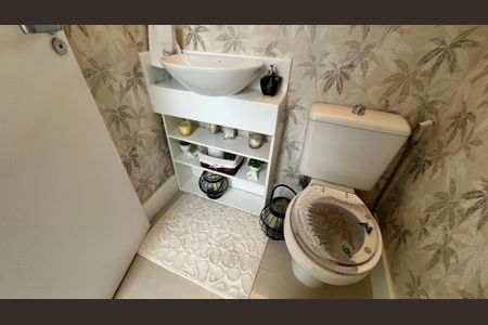 Apartamento à venda com 191m², 3 quartos e 3 vagas Apartamento à venda com 191m², 3 quartos e 3 vagasLavabo