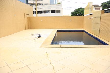 Apartamento para alugar com 81m², 2 quartos e 2 vagasÁrea comum - Piscina