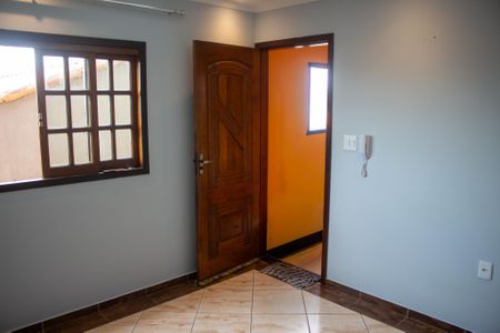 Sala de casa para alugar com 2 quartos, 70m² em Colônia, Ribeirão Pires