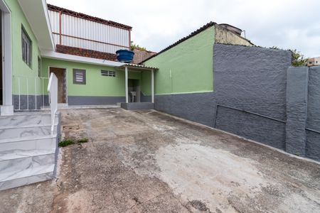 Casa para alugar com 60m², 1 quarto e sem vaga Casa para alugar com 60m², 1 quarto e sem vagaQuintal