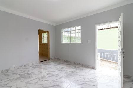 Casa para alugar com 60m², 1 quarto e sem vaga Casa para alugar com 60m², 1 quarto e sem vagaSala