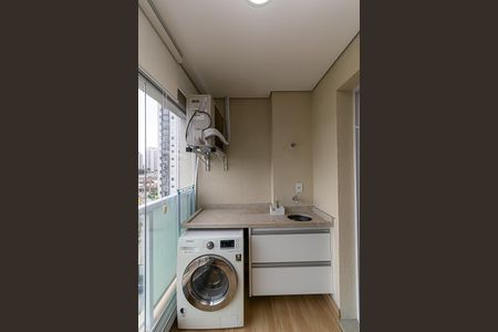 Studio para alugar com 33m², 1 quarto e sem vaga Studio para alugar com 33m², 1 quarto e sem vagaVaranda e Área de Serviço