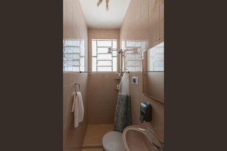 Casa para alugar com 200m², 3 quartos e 4 vagasBanheiro Kitnet