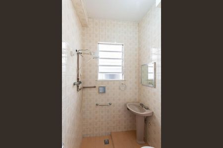 Casa para alugar com 200m², 3 quartos e 4 vagasBanheiro