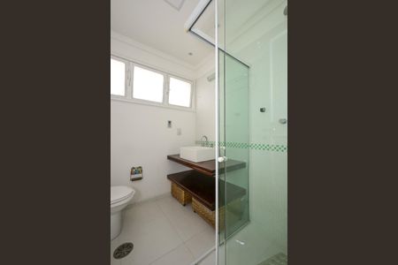 Apartamento para alugar com 200m², 3 quartos e 2 vagasBanheiro