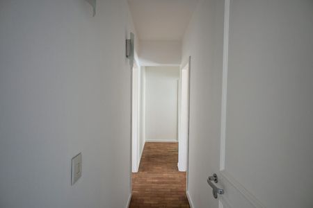 Corredor de apartamento para alugar com 3 quartos, 200m² em Vila Suzana, São Paulo