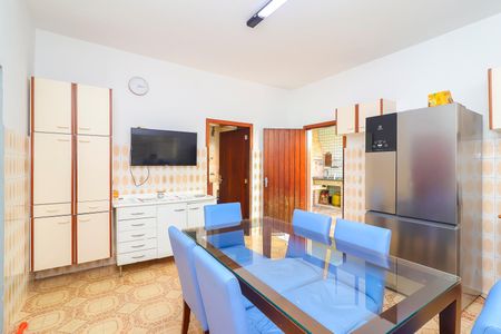 Casa à venda com 190m², 3 quartos e 2 vagasCozinha 1