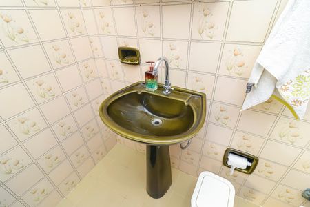 Casa à venda com 190m², 3 quartos e 2 vagasBanheiro 2