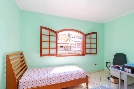 Casa à venda com 190m², 3 quartos e 2 vagasQuarto 2