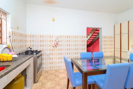 Casa à venda com 190m², 3 quartos e 2 vagasCozinha 1