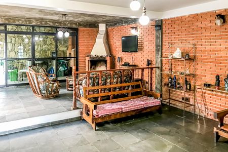 Sala de casa para alugar com 5 quartos, 350m² em Indianópolis, São Paulo