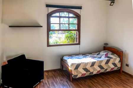 Casa à venda com 350m², 5 quartos e 5 vagasQuarto 2