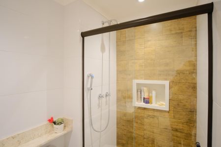 Apartamento à venda com 97m², 2 quartos e 2 vagasBanheiro da Suíte 2