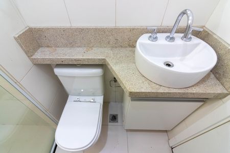 Apartamento para alugar com 66m², 2 quartos e 1 vagaBanheiro