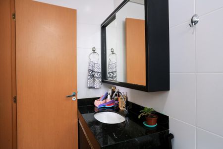 Apartamento à venda com 79m², 3 quartos e 2 vagasBanheiro da Suíte