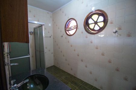 Casa para alugar com 1000m², 5 quartos e 4 vagasBanheiro 1