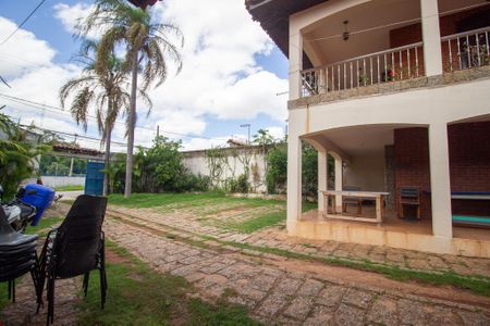 Casa para alugar com 1000m², 5 quartos e 4 vagasArea externa 