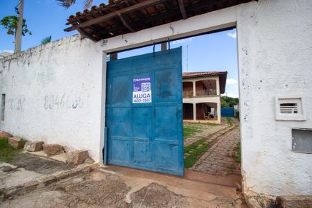 Casa para alugar com 1000m², 5 quartos e 4 vagasFachada