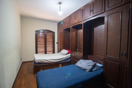 Casa para alugar com 1000m², 5 quartos e 4 vagasQuarto 1