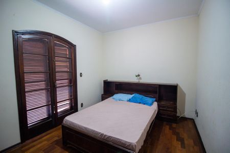 Casa para alugar com 1000m², 5 quartos e 4 vagasQuarto 2